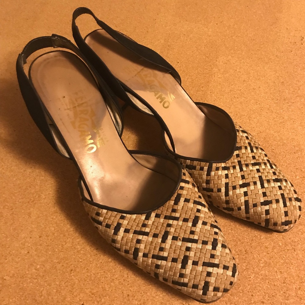 Sling back Salvatore Ferragamo heels